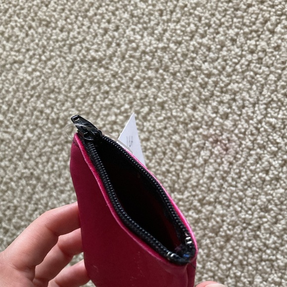 Sharon Duvall Leather Small Hand Carved Genuine Leather Pink Zippered Pouch NWT - Picture 5 of 7